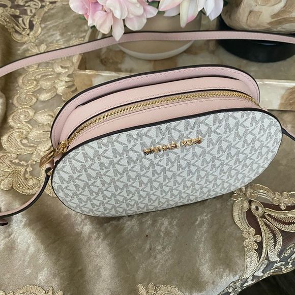 Michael Kors crossbody - Picture 5 of 13